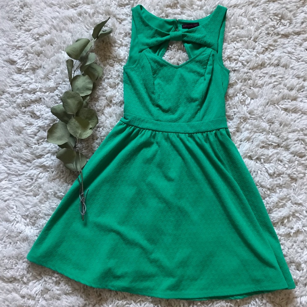 Flirty Audrey Hepburn style dress